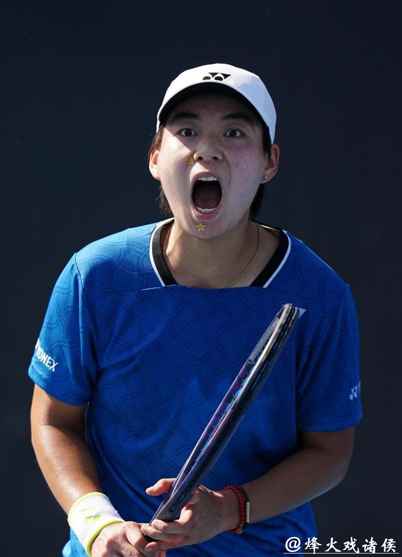 白卓璇挑战世界第一 多位中国选手亮相双打 澳网今日赛程→ 白卓璇挑战世界第一 多位中国选手亮相双打 澳网今日赛程→