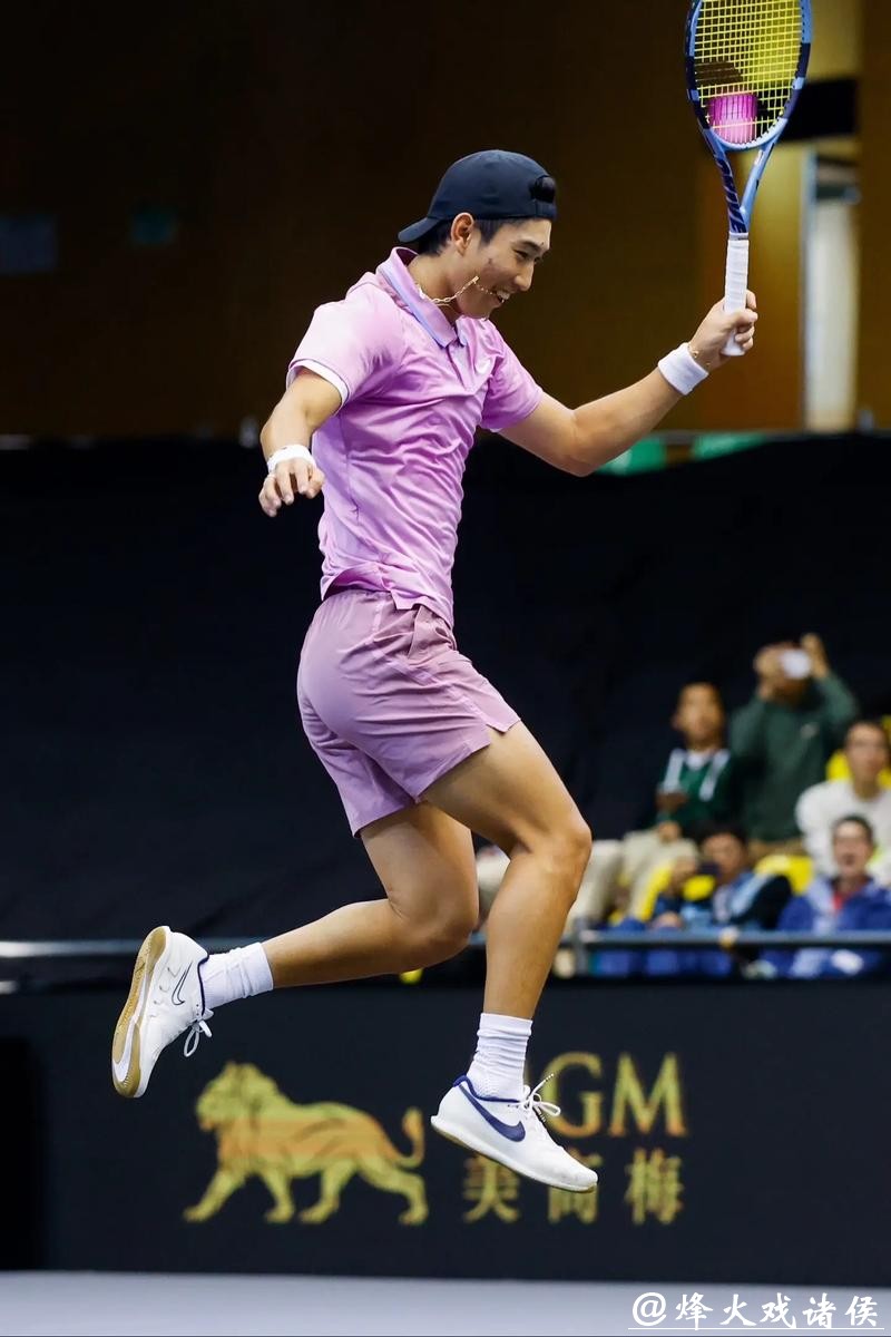 2026年澳网:商竣程首战告捷 袁悦、布云朝克特止步 2026年澳网:商竣程首战告捷 袁悦、布云朝克特止步